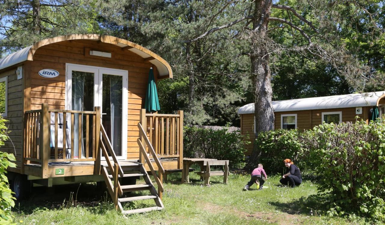 Camping Le Nid Du Parc 维拉尔莱栋布 外观 照片